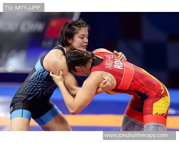 自由式摔跤赛果揭晓精彩对决引发热议运动员表现令人瞩目