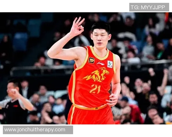 广厦胡金秋巧妙卡位助力球队逆转胜利展现出色比赛智慧与团队配合