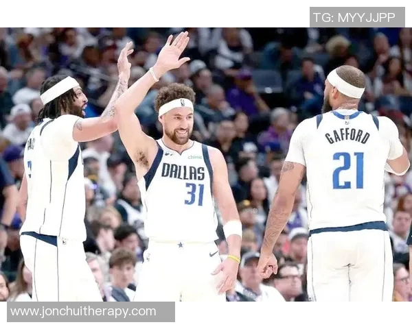 快船逆转独行侠,成功晋级季后赛次轮