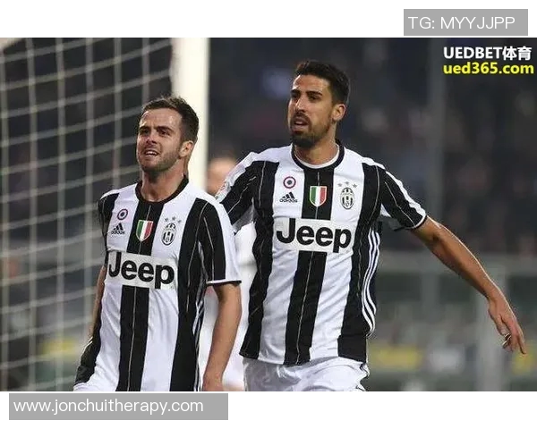 皮亚尼奇在欧冠决赛中展现出色发挥,协助球队夺冠 皮亚尼奇在欧冠决赛中展现出色发挥,协助球队夺冠