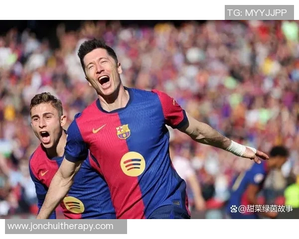 莱万多夫斯基将加盟巴塞罗那?西甲转会市场传闻不断! 莱万多夫斯基将加盟巴塞罗那?西甲转会市场传闻不断!